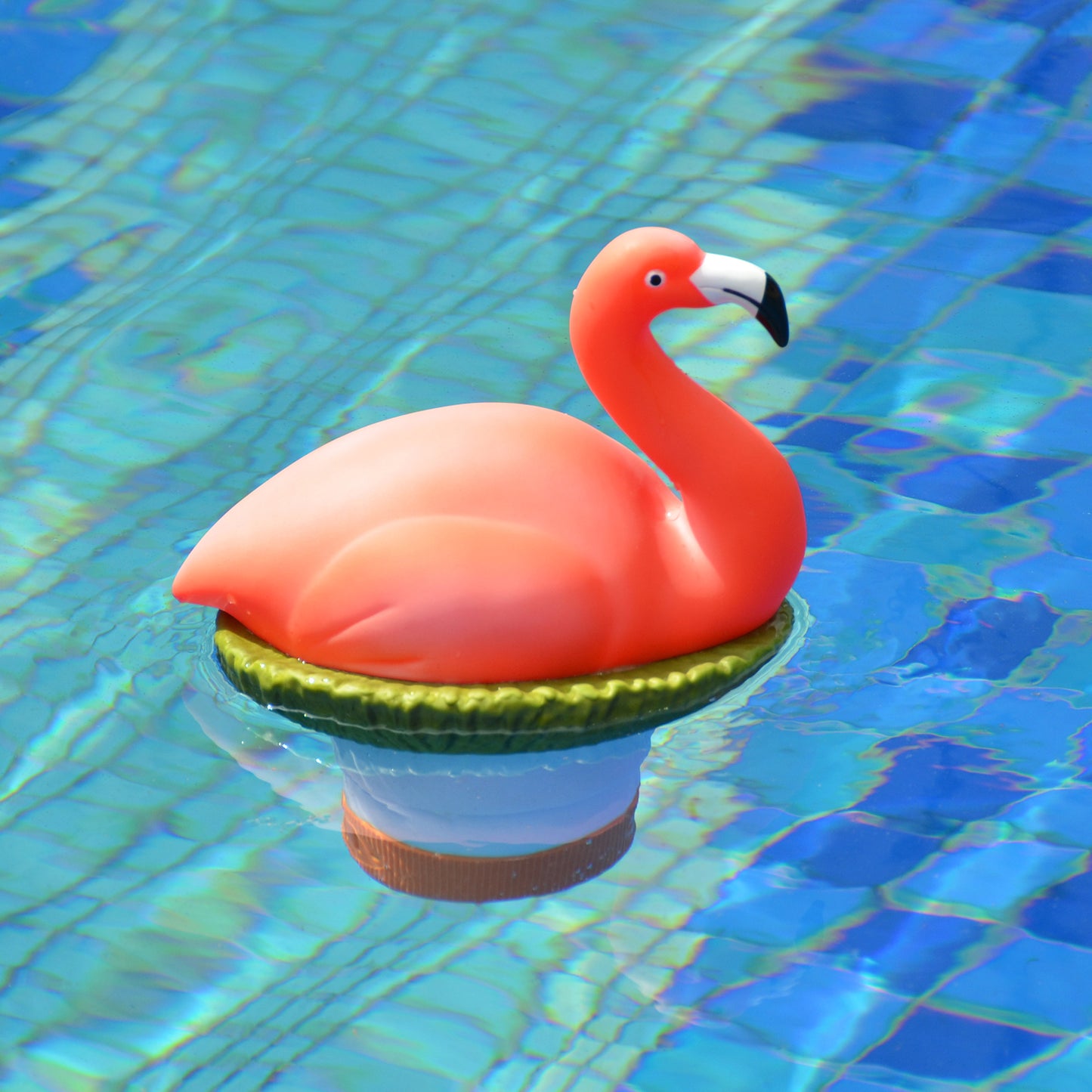 XY-WQ Chlorine Floater, Floating Pool Chlorine Dispenser (Flamingo), Fits 1 and 3 Inch Tablets for Large and Small Pools, Hot Tub, Spa